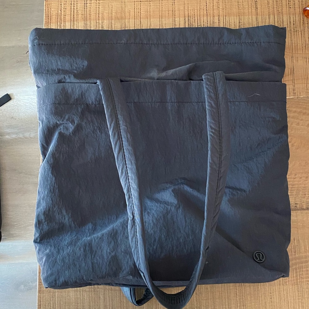 Lululemon On My Level Tote